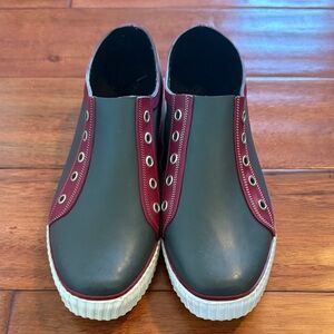 dav Waterproof Rubber Sneakers Gray & Maroon Size 9
